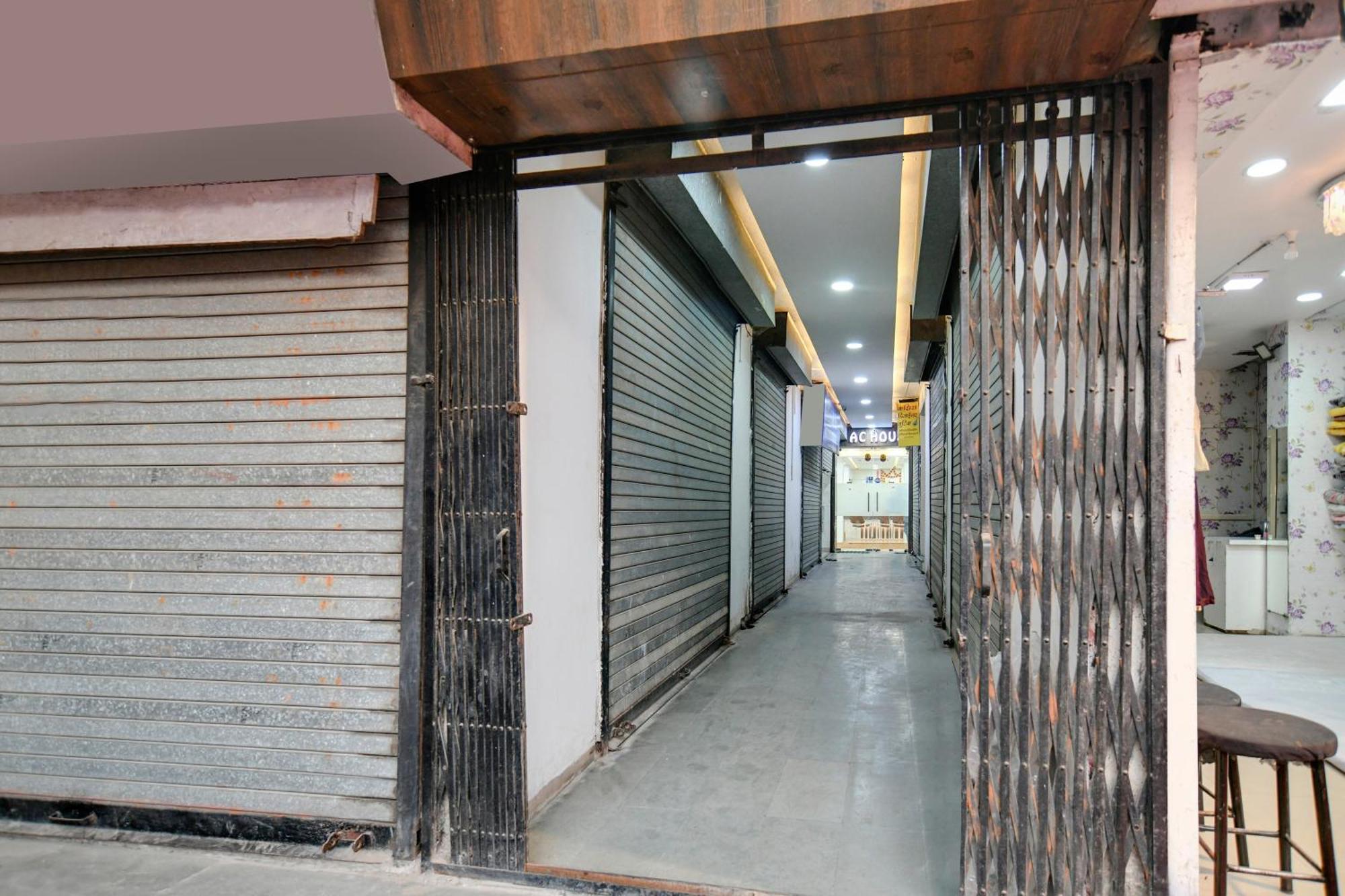O Nitya Indore